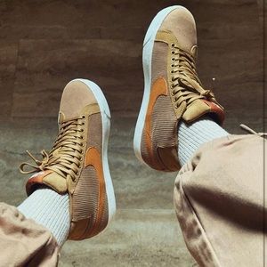 Nike SB Janowski Blazers Brown/Tan Men’s Sz 7.5 Women’s 9.5